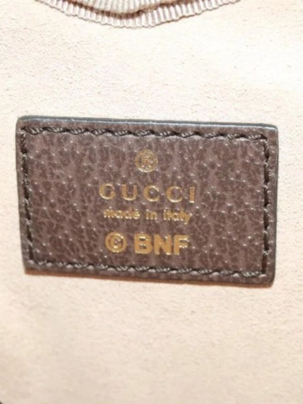 GUCCI GG Supreme Bananya Coin Purse PVC Beige Gold 701062 Auth 168024M - Picture 12 of 15